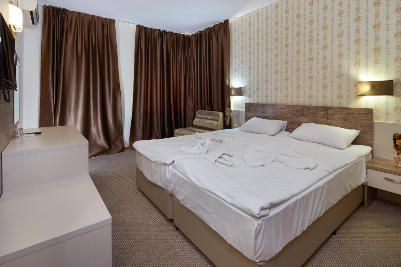 Hotel Lira Sunny Beach Buitenkant foto