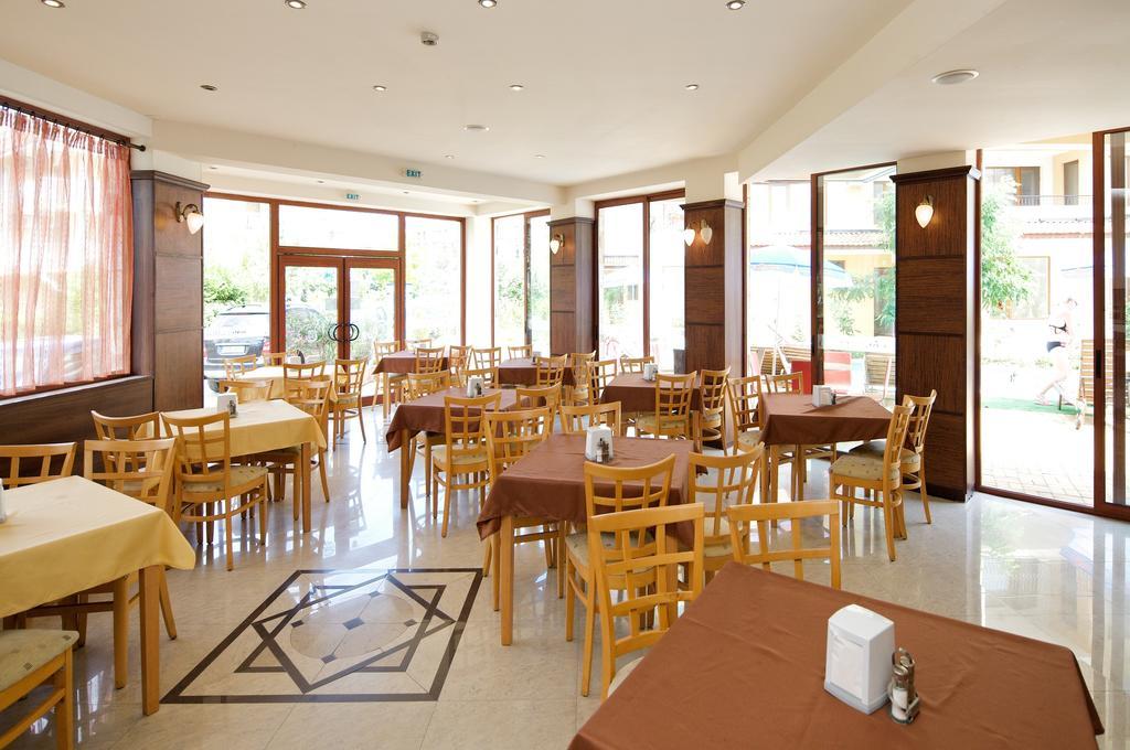 Hotel Lira Sunny Beach Buitenkant foto